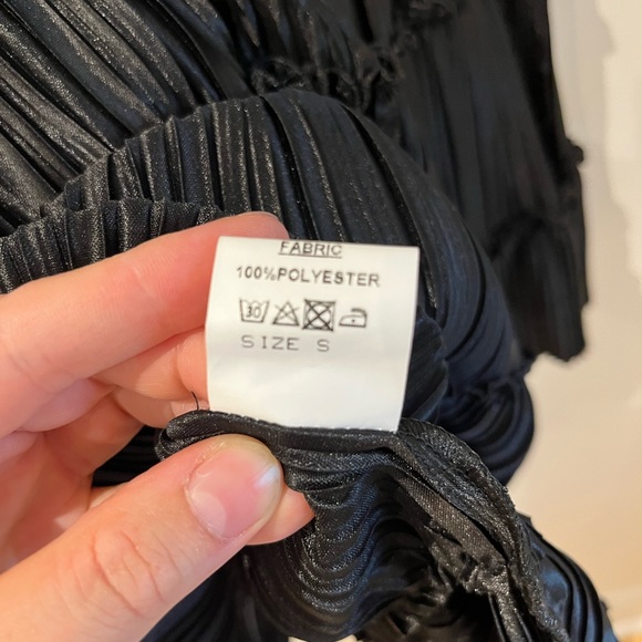 TFNC pleated mini skirt, small, black - Picture 5 of 6